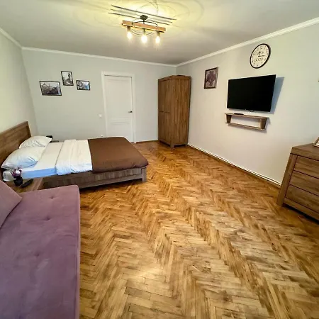 на вірменській Lviv